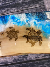 Load image into Gallery viewer, Laser engraved medallion stingrays and turtles