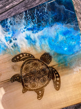 Load image into Gallery viewer, Laser engraved medallion stingrays and turtles