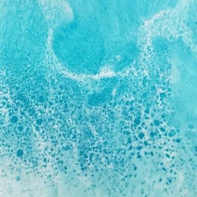 Variations of Tantalizing Teal are made up of teal, light blue, and classic white.